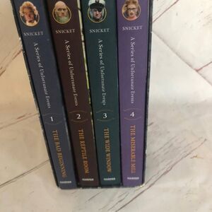 Lemony Snicket's a series of unfortunate events book box set 1-4